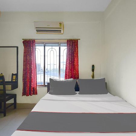 Capital O Kabita Guest House Near Acropolis Mall โกลกาตา ภายนอก รูปภาพ