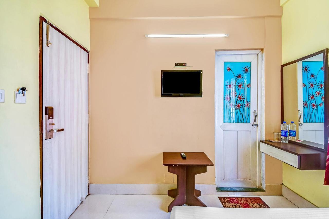 Capital O Kabita Guest House Near Acropolis Mall โกลกาตา ภายนอก รูปภาพ