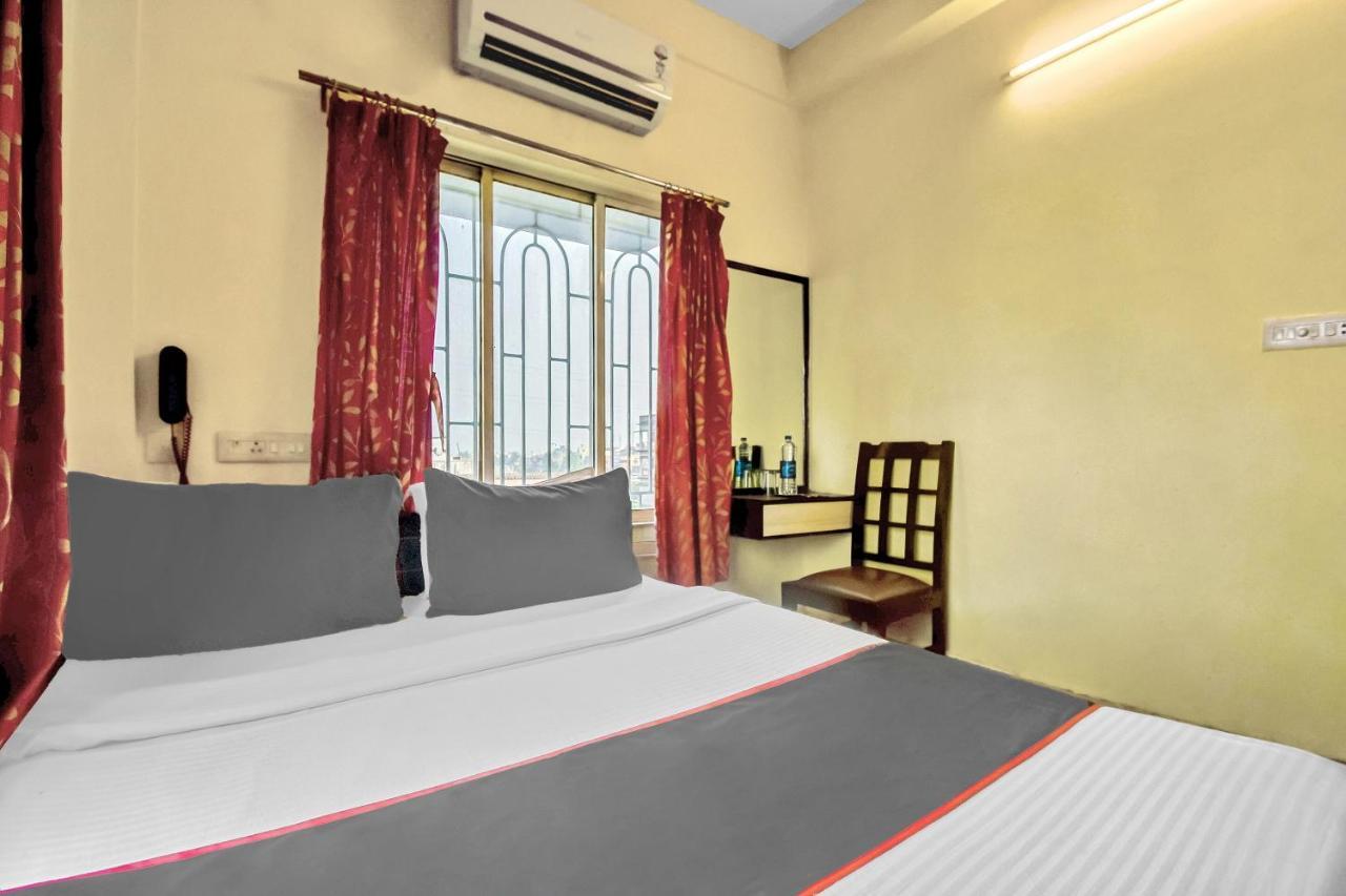 Capital O Kabita Guest House Near Acropolis Mall โกลกาตา ภายนอก รูปภาพ