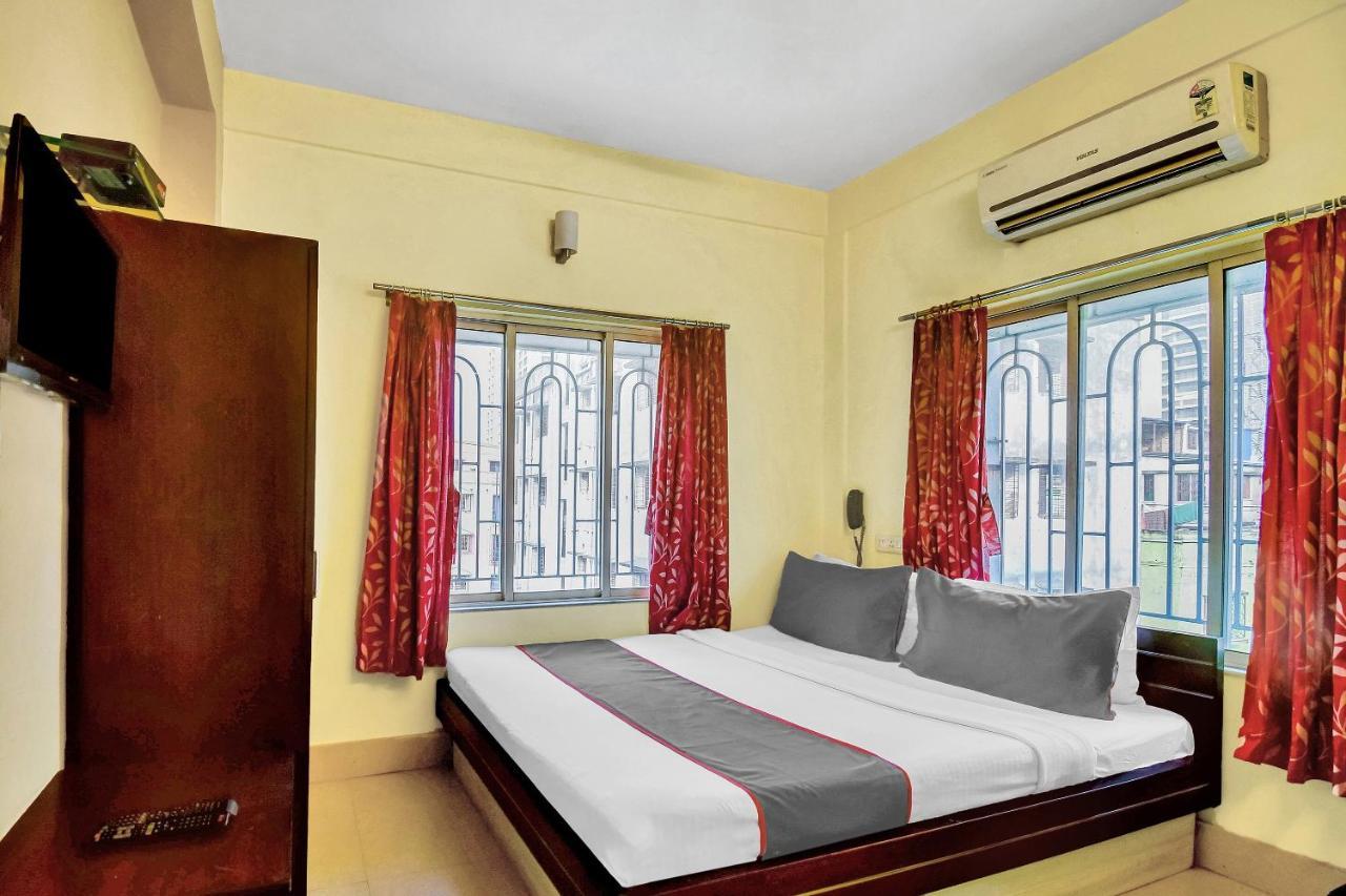 Capital O Kabita Guest House Near Acropolis Mall โกลกาตา ภายนอก รูปภาพ