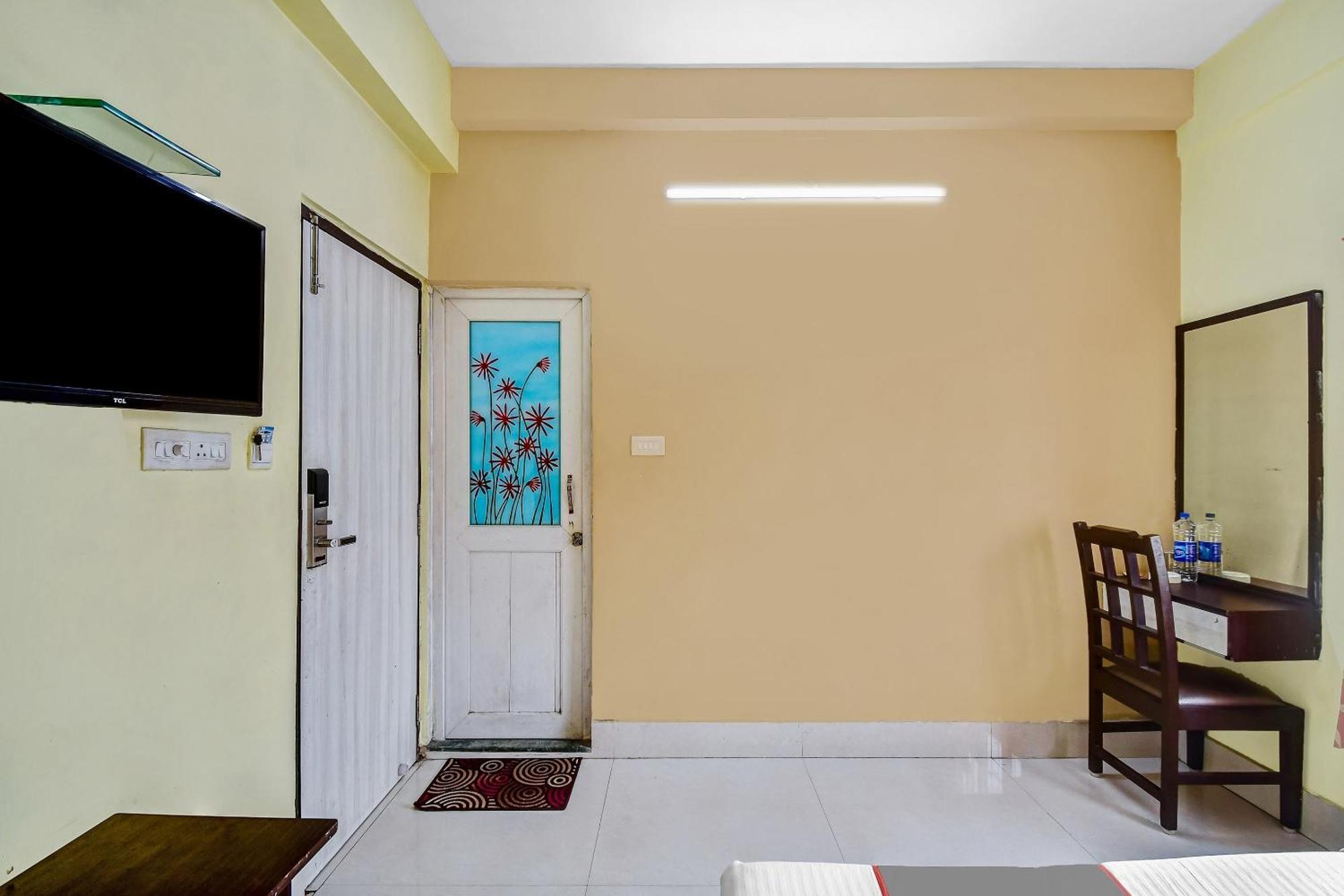 Capital O Kabita Guest House Near Acropolis Mall โกลกาตา ภายนอก รูปภาพ