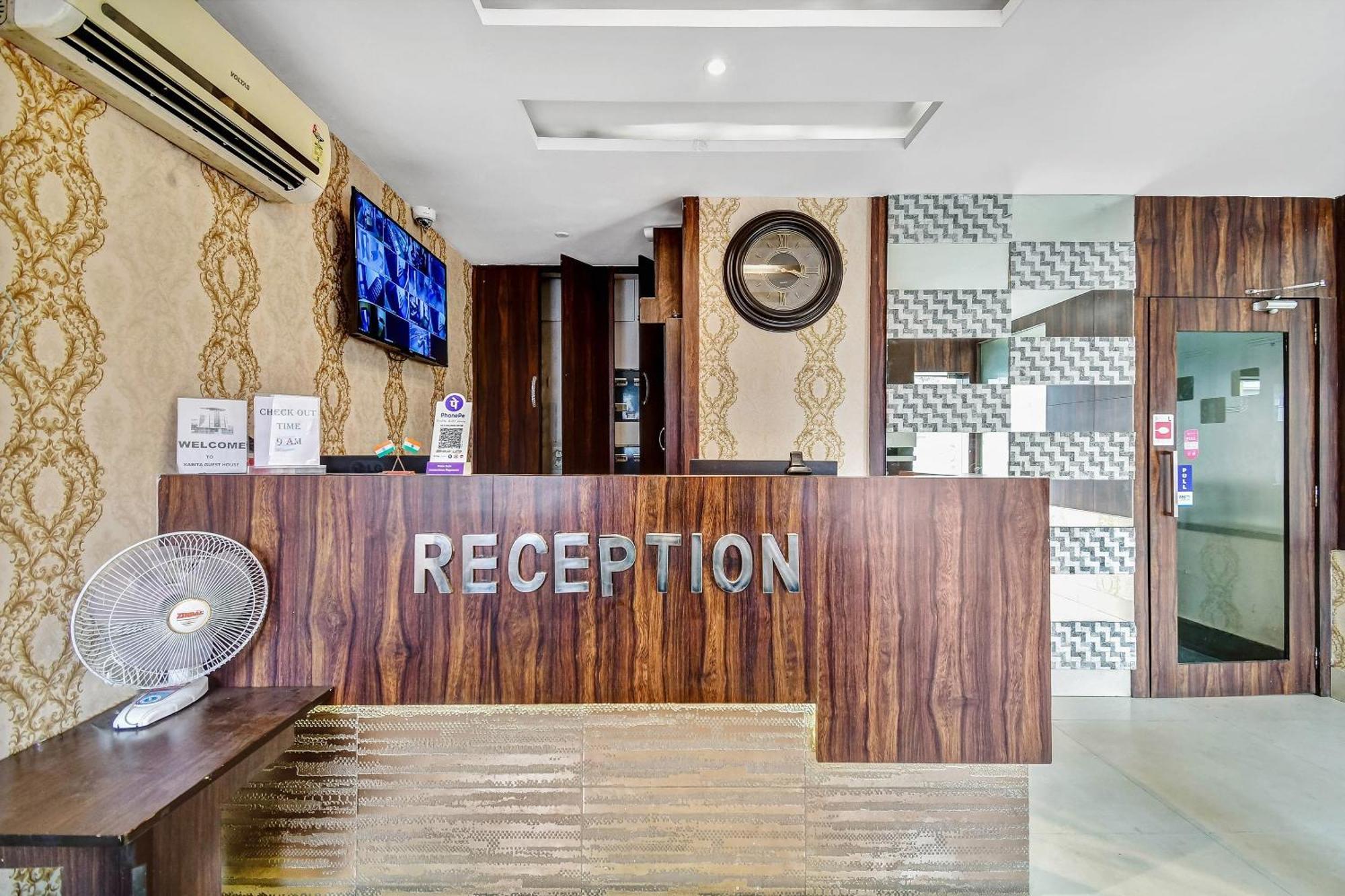 Capital O Kabita Guest House Near Acropolis Mall โกลกาตา ภายนอก รูปภาพ