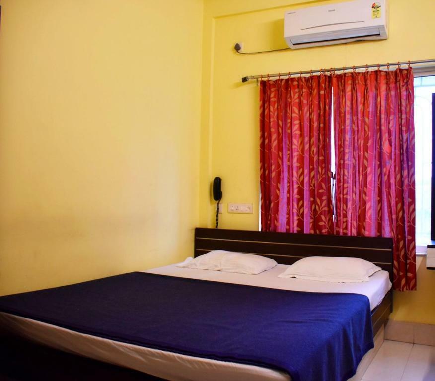 Capital O Kabita Guest House Near Acropolis Mall โกลกาตา ภายนอก รูปภาพ
